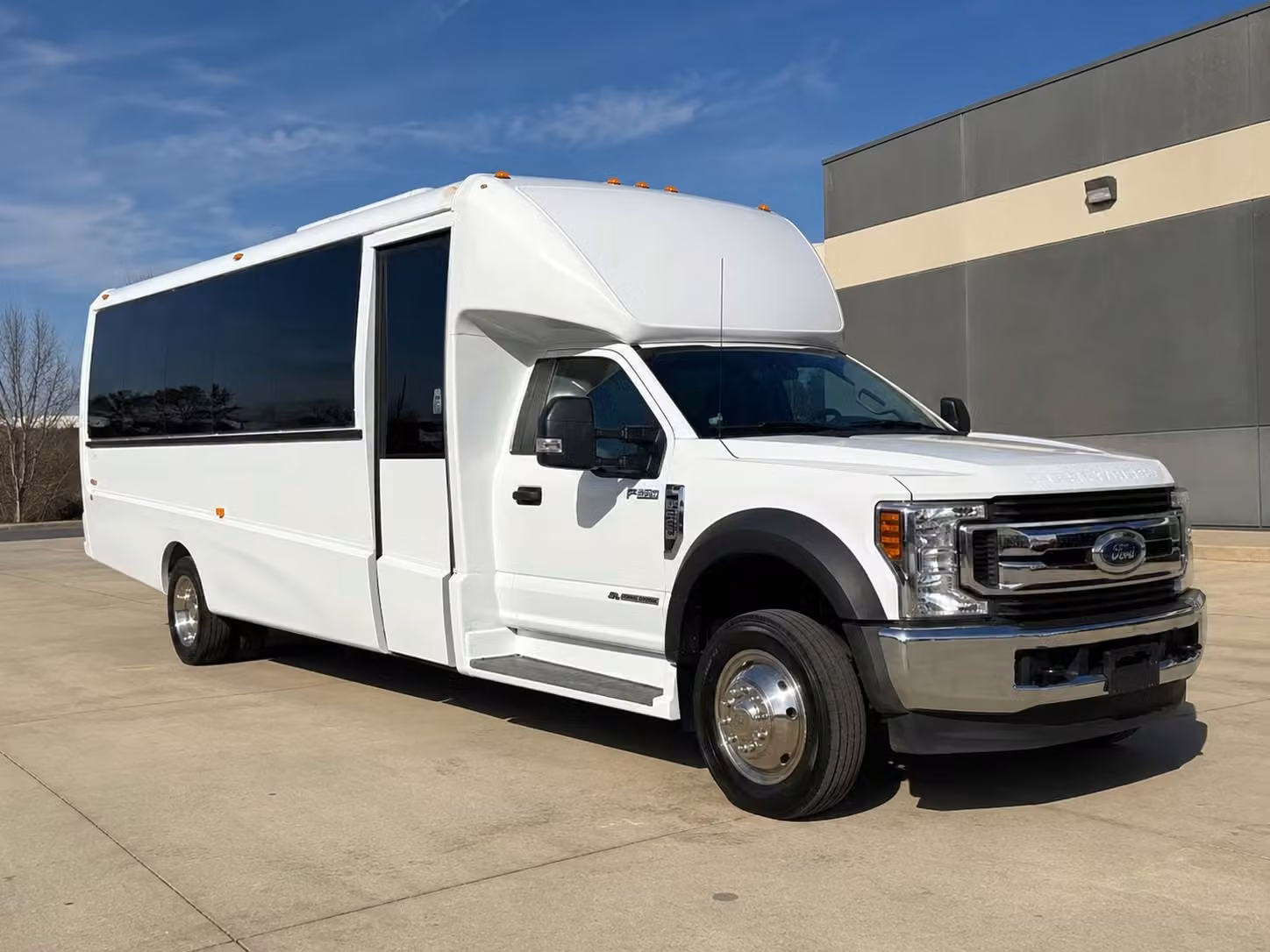 victoria long distance bus rentals