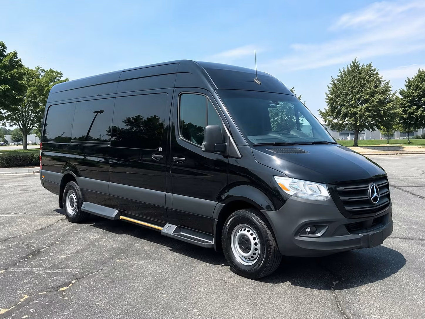 victoria sprinter limo rental